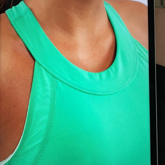 🍋Lululemon Run: Make It
Count Tank
Very Green / Fresh Teal Size 6 - Picture 9 of 12